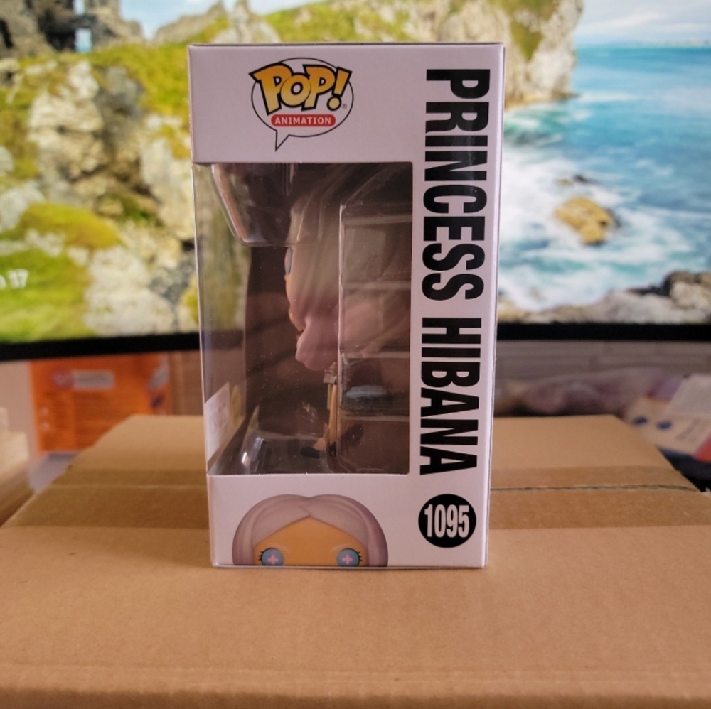 Funko Pop! Fire Force Princess Hibana Glow in The Dark Funimation - Picture 4 of 5